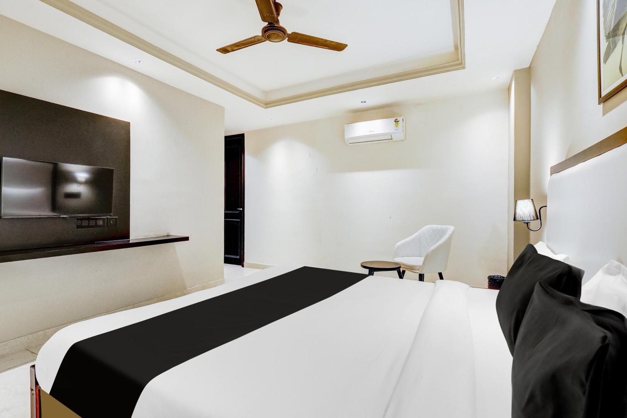 Super Townhouse Oak Udyog Vihar 호텔 구르가온 외부 사진
