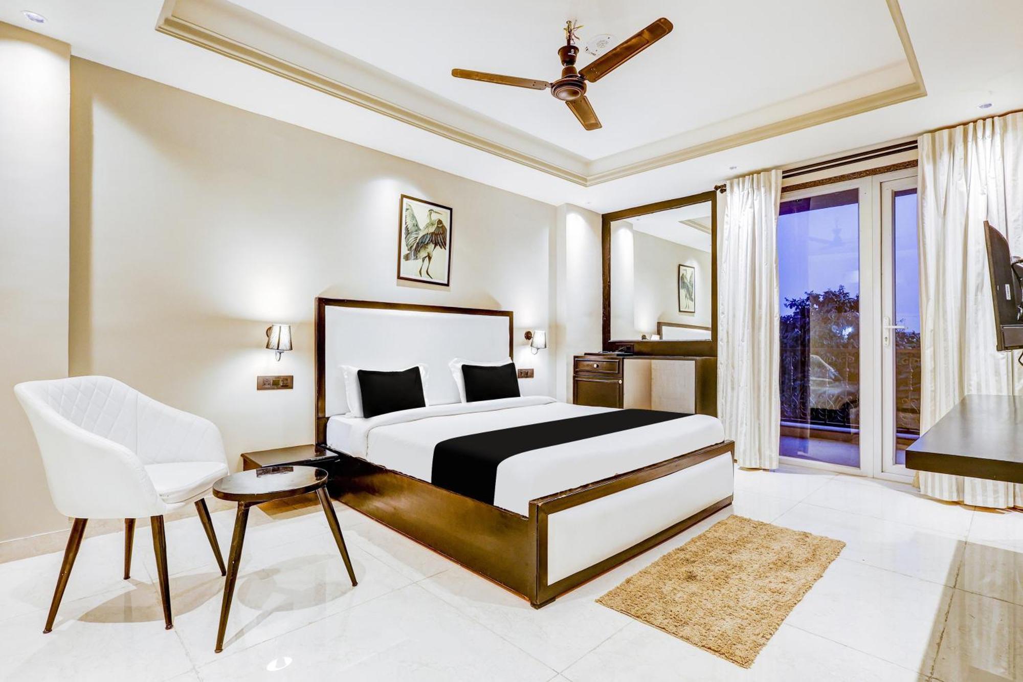 Super Townhouse Oak Udyog Vihar 호텔 구르가온 외부 사진